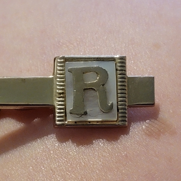TAPERED Roman Head Tie Bar Tie Clip Modernist Men's Jewelry Gold Tone vintage - Picture 2 of 3